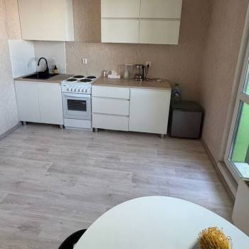 Продается 1-комнатная квартира, 37,4 м²