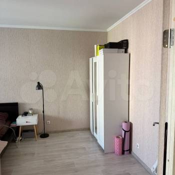 Продается 1-комнатная квартира, 37,4 м²