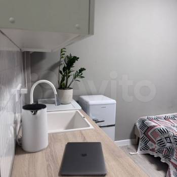 Продается 1-комнатная квартира, 14,6 м²