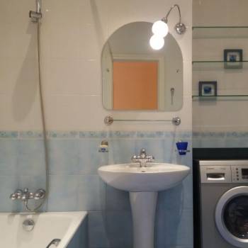 Сдается Многокомнатная квартира, 108 м²