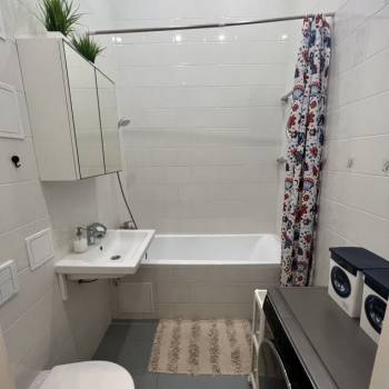Сдается 1-комнатная квартира, 46 м²