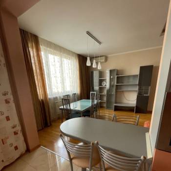 Сдается Многокомнатная квартира, 108 м²