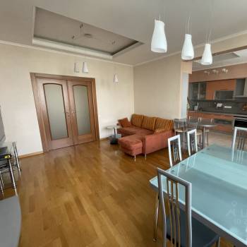 Сдается Многокомнатная квартира, 108 м²