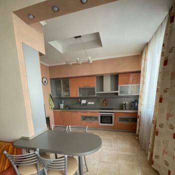 Сдается Многокомнатная квартира, 108 м²