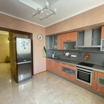 Сдается Многокомнатная квартира, 108 м²