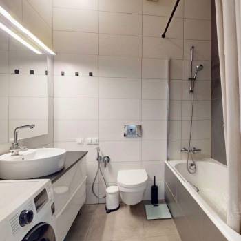 Продается 2-х комнатная квартира, 65 м²