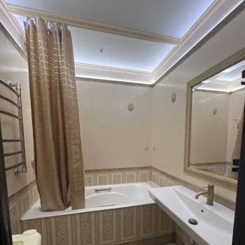 Сдается 2-х комнатная квартира, 78,7 м²