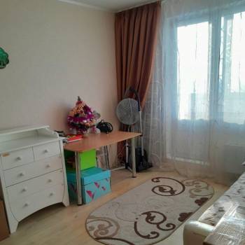 Продается 1-комнатная квартира, 37,5 м²