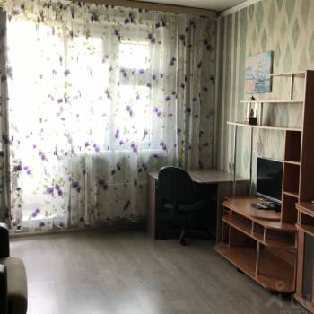 Продается 1-комнатная квартира, 37 м²