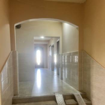 Продается 1-комнатная квартира, 37 м²