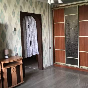 Продается 1-комнатная квартира, 37 м²