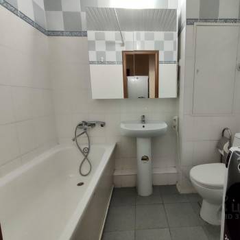 Продается 1-комнатная квартира, 40 м²