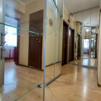 Продается 1-комнатная квартира, 40 м²