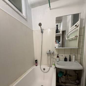 Продается 1-комнатная квартира, 32,7 м²