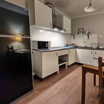 Сдается 1-комнатная квартира, 54 м²