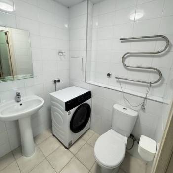 Сдается 1-комнатная квартира, 40 м²