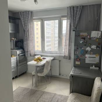 Сдается Многокомнатная квартира, 76 м²