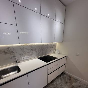 Продается 3-х комнатная квартира, 102 м²