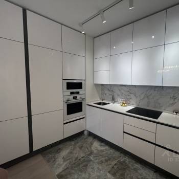 Продается 3-х комнатная квартира, 102 м²
