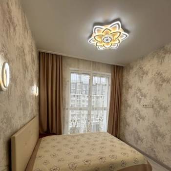 Сдается Многокомнатная квартира, 80 м²