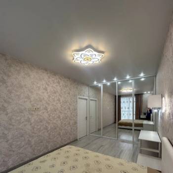Сдается Многокомнатная квартира, 80 м²