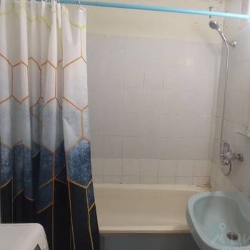 Сдается 1-комнатная квартира, 42 м²