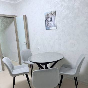 Сдается 1-комнатная квартира, 38 м²