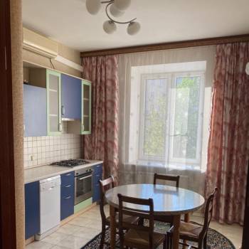 Сдается Многокомнатная квартира, 98 м²
