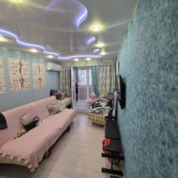 Продается 3-х комнатная квартира, 61 м²