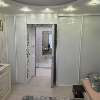 Продается 3-х комнатная квартира, 61 м²