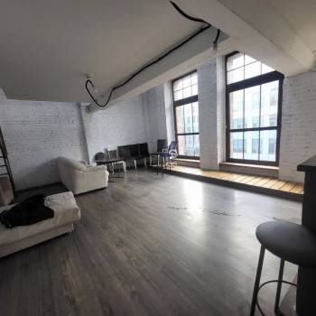 Продается 1-комнатная квартира, 60 м²