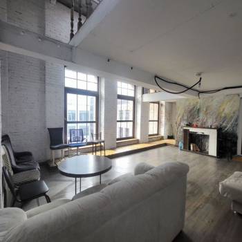 Продается 1-комнатная квартира, 60 м²