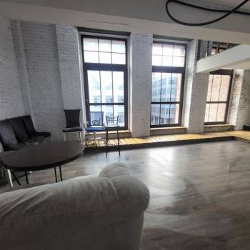Продается 1-комнатная квартира, 60 м²