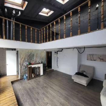Продается 1-комнатная квартира, 60 м²