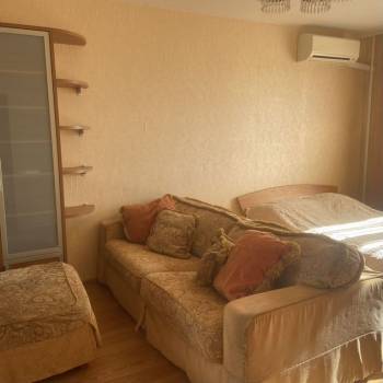 Сдается 1-комнатная квартира, 39 м²