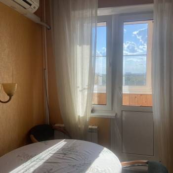 Сдается 1-комнатная квартира, 39 м²