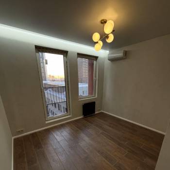 Продается 3-х комнатная квартира, 53 м²