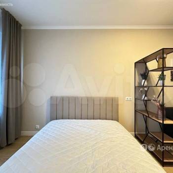 Сдается 1-комнатная квартира, 42 м²