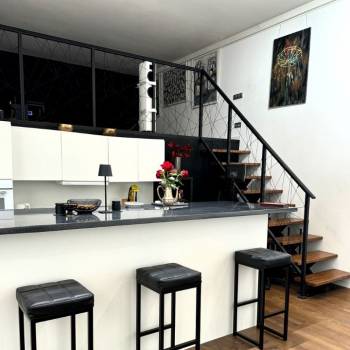 Сдается 2-х комнатная квартира, 104 м²