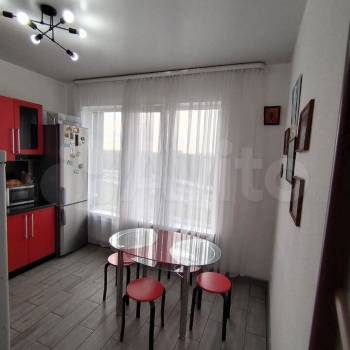 Сдается 2-х комнатная квартира, 60 м²