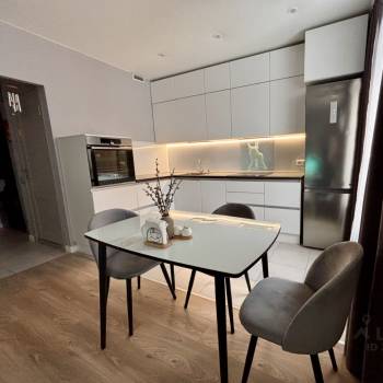 Продается 2-х комнатная квартира, 54 м²