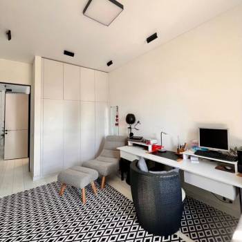 Продается 2-х комнатная квартира, 57,2 м²