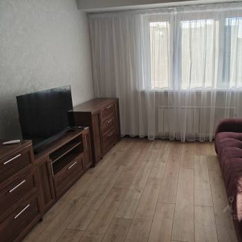 Сдается Многокомнатная квартира, 60 м²