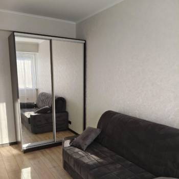 Сдается Многокомнатная квартира, 60 м²