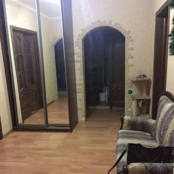 Продается Многокомнатная квартира, 89 м²