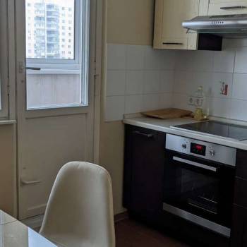 Сдается 1-комнатная квартира, 38 м²