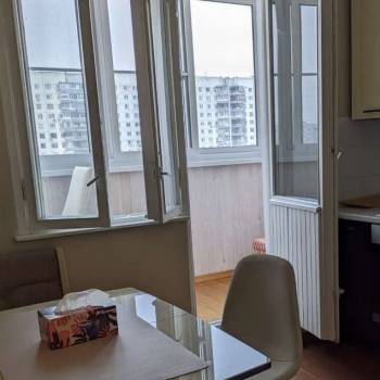 Сдается 1-комнатная квартира, 38 м²