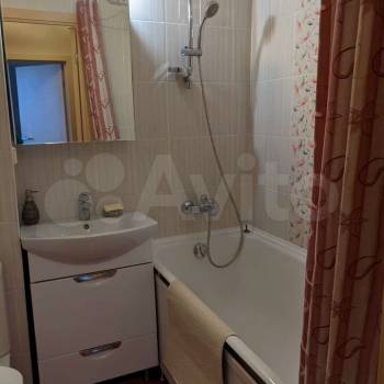 Сдается 1-комнатная квартира, 38 м²