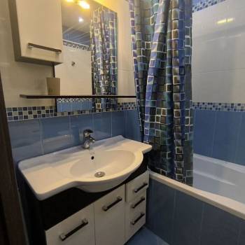 Сдается 2-х комнатная квартира, 54 м²