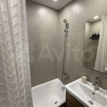 Сдается 1-комнатная квартира, 38 м²